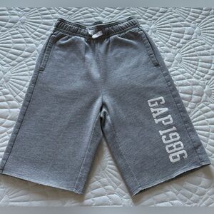 Gap Shorts Boys Size S (6-7)